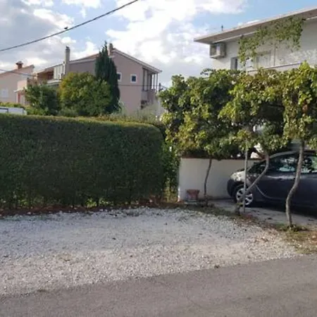 Garden Oasis - Kastel Luksic Lejlighed *